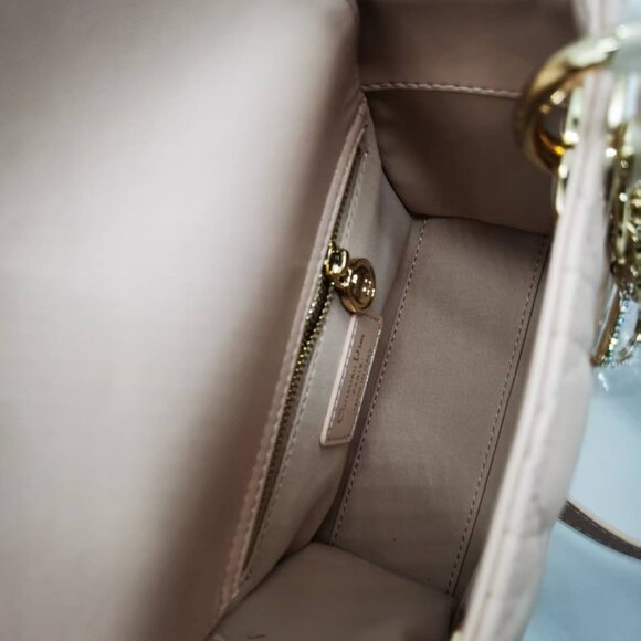 ✨✨Dior bag - Picture 4 of 6